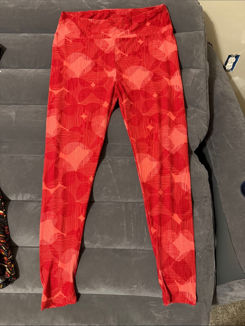 LuLaRoe Red & Coral Heart-Pattern Kids Leggings